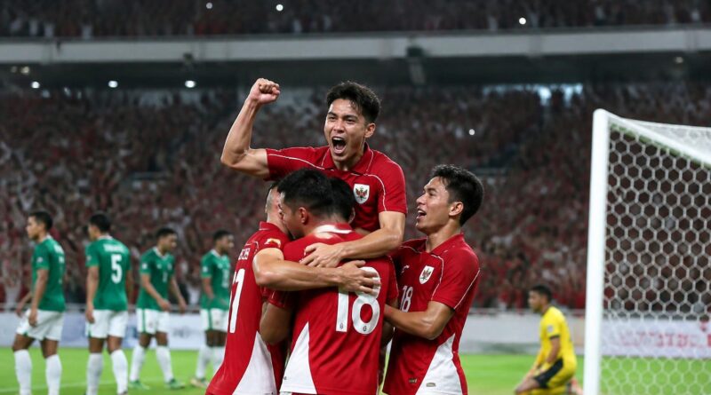 Pemain Timnas Indonesia merayakan kemenangan 9-2 atas Bangladesh di stadion