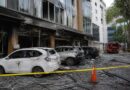 Bangunan dan kendaraan di kawasan komersial Pakuwon City Surabaya mengalami kerusakan setelah ledakan