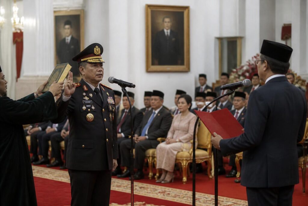 Pelantikan pejabat kepolisian di hadapan Presiden Prabowo di Istana Negara